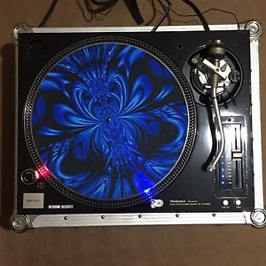 Technics SL-1210M5G Pro Turntable DJ + Odyssey UNIVERSAL FLIGHT CASE B