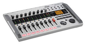 Zoom R24 Multitrack Recorder, Audio Interface, MIDI Controller and Sampler (NEW)