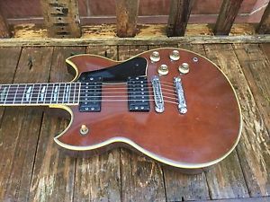 The "Beast" - Yamaha SG-700 (Walnut Brown, 1st issue, 1976, Clean Condition)