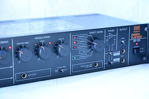 ROLAND STEREO FLANGER SBF-325 sbf 325 Vintage analog stereo flanger 117V