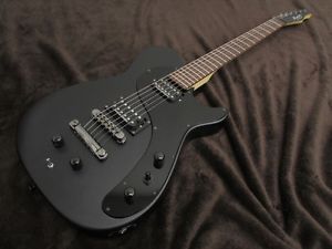 Manson Guitars MA-1 Classic "Blackbird" Fuzz Factory Electric Guitar