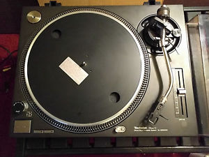 technics sl-1200mk2 VERY GOOD CONDITION
