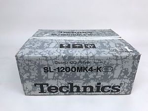 UNUSED : Technics SL-1200 MK4 Turntable