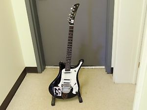 YAMAHA SGV300 black electric guitar
