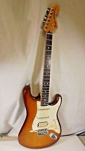 USA Fender American SELECT Stratocaster Quilt Flame Top Guitar & Tweed Case