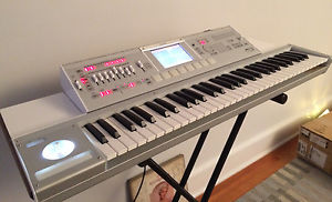 Korg M3-61 XPANDED Synth. Mint condition w/ Radias card & 256mb Exp. NEW SCREEN!