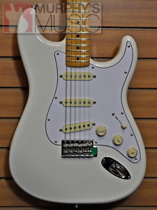 Fender Jimi Hendrix Stratocaster in Olympic White