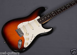 Fender Strat Plus deluxe USA 1993 Sunburst ....lace sensor