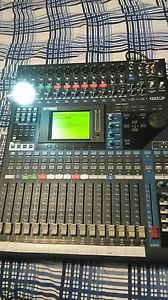 Yamaha 01V96v2 digital mixer in immaculate condition with tascam my8td card