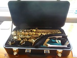 Yanagisawa SC911 curved bell soprano saxaphone - fully serviced