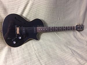 '97 GIBSON BLUES HAWK BLUESHAWK SEMI-HOLLOWBODY ELECTRIC GUITAR - Rare