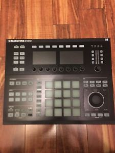 Native Instruments Maschine Studio with NI Maschine 2.0 Software.