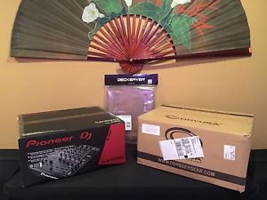 Pioneer DJM-900nexus 4-Channel Professional DJ Mixer w/ Decksaver & Odyssey Case