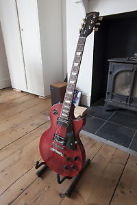 Gibson Les Paul Studio, Faded Cherry, Plays nice.