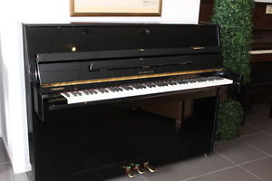 Samick Klavier, neuwertig, vom Klavierbaumeister, schwarz poliert