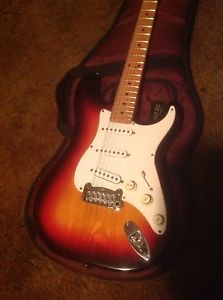 G & L Legacy Real Leo Fender 3 bolt 1993 Strat