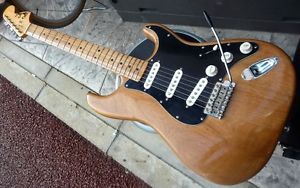 FineGuitars: Electric Guitar BareSoul No,15 USED