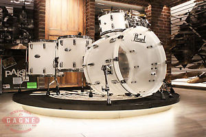 Pearl Crystal Beat Acrylic Drum 