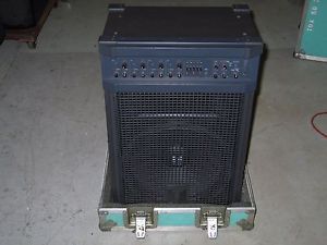 TOA KD3 Stereo Mixing Keyboard Amp 220 WATT