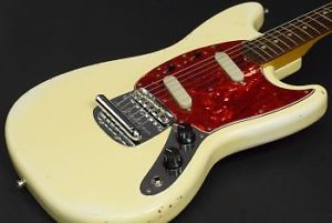 Fender Made in Japan 1966 Mustang White S / N 149623 E-guitar Free Shipping