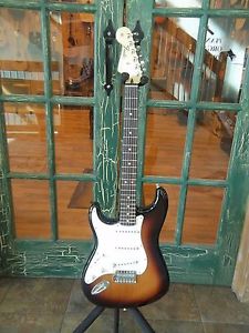 2017 Fender Standard Left Handed Stratocaster Electric Guitar in Brown Sunburst