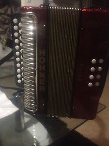 accordeon hohner Erica