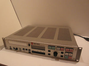 EMT 986 R professioneller CD-Player mit deutscher Anleitung.