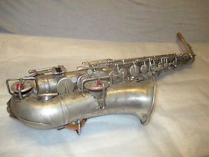 1926 THE BUESCHER TRUE TONE ALT SAX / SAXOFON -- made in USA