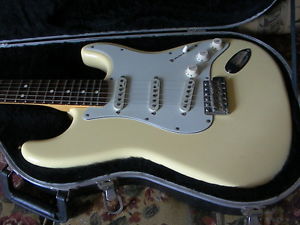 Fender Artist Signature Yngwie Malmsteen Stratocaster Electric Guitar