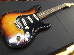 Fender CS Closet Classic Stratocaster Pro Faded 3Color Sunburst/R 2013 E-guitar