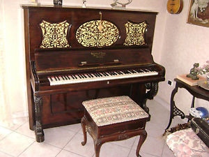 PIANOFORTE D'EPOCA DEL 1865 STEINWAY VERTICALE VINTAGE PERFETTO