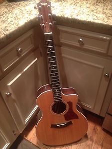 Taylor 214CE Acoustic/Electric Guitar