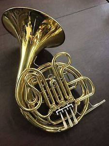 King 2269 Double Horn W/Case - NO RESERVE
