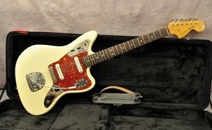 FENDER AMERICAN VINTAGE 65 REISSUE JAGUAR BODY 1965 MUSTANG NECK
