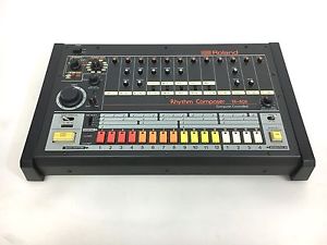Vintage ROLAND TR-808  - Classic Drum Machine in Excellent Condition