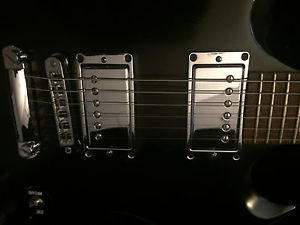 Gibson SG Special / 60's Heritage model / Satin Black, hardshell case + extras