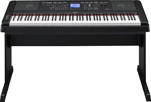 PIANOFORTE DIGITALE YAMAHA DGX660B