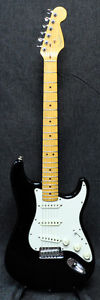 Fender USA American Standard Stratocaster 1998 VG condition w/Soft Case