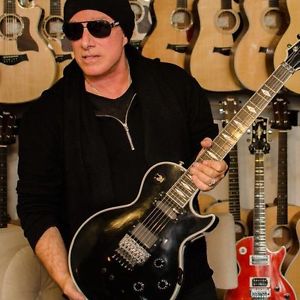 Neal Schon Gibson Custom Shop Les Paul Prototype #7 Black with EMG Pickups