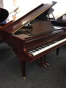 CHALLEN BABY GRAND PIANO Mahogany Satin Finish Stunning Piano