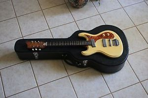 teisco kent guyatone mosrite guitar made in japan solid wood tortoise guard