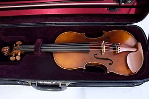 Violin: 4/4 Andreas Eastman VL405 Violin with case, & 2 bows