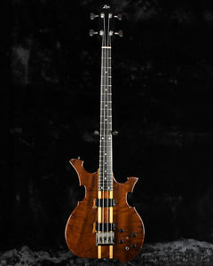 Zon Signature -Natural- Used  w/ Hard case