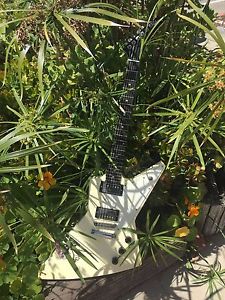 Gibson Explorer 2007 Aged Polar White w/ classic 57s