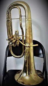 CONN  BARITONE (15-I 1970s) with HARD SHELL CASE and MOUTHPIECE