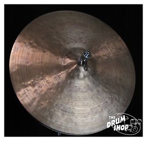 Istanbul Agop 15" 30th Anniversary Hi Hats - 987g/1187g (video demo)