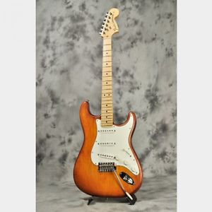 Fender FSR American Special Stratocaster Satin Honey Burst guitar FROM JAPAN/512