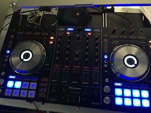 Pioneer DDJ-SX Digital DJ Controller