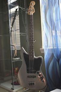 Fender Jaguar Bass bundle