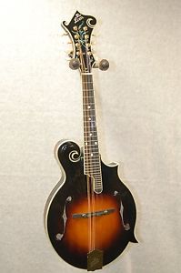 The Loar LM-700 F-Model Mandolin with case *B0156